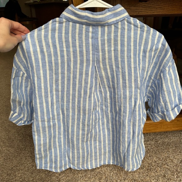H&M Blue and White Striped Button Down Shirt Casual Fit - Picture 2 of 7